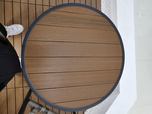 Redefine Outdoor Living: Premium WPC Garden stoelen en tafels