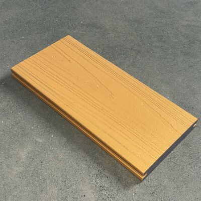 METALLIC WPC-PANELEN MET LUXE PATINA GLIMMER GOUDEN TERRAS