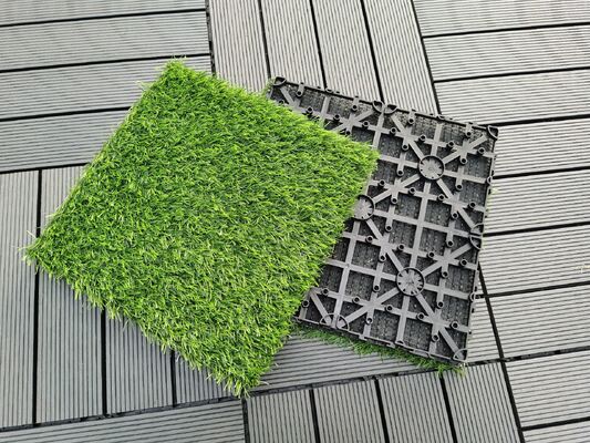 In elkaar grijpende WPC-vloertegels voor terras, insectenbestendig, duurzame afwerking, 10 jaar garantie