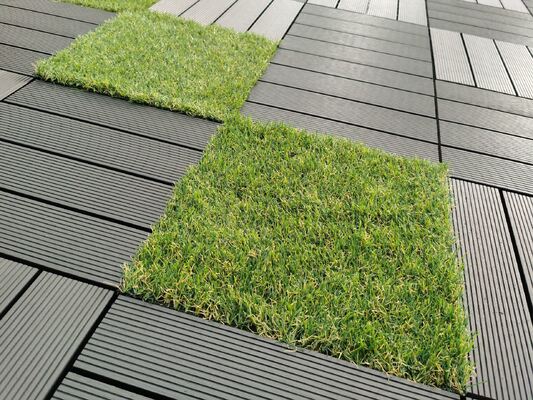In elkaar grijpende WPC-vloertegels voor terras, insectenbestendig, duurzame afwerking, 10 jaar garantie
