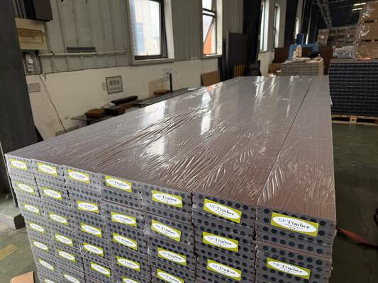Duurzame bouwmateriaal composietpanelen WPC tuinmeubilair terrasplanken
