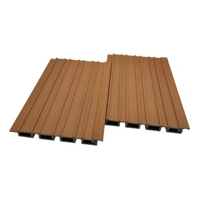 26 mm WPC-wandbekleding voor buiten voor gebruik in de tuin