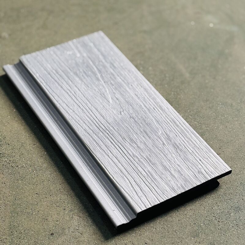 Moonlight Silver Metallic WPC-panelen – architectonische schittering met composietveerkracht
