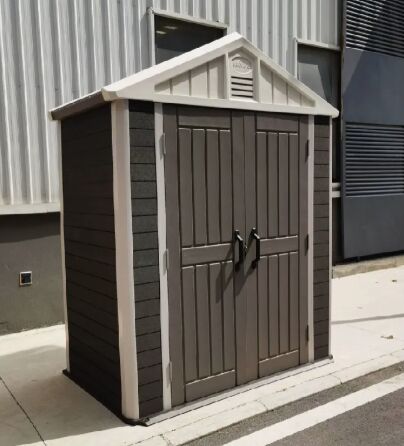 Windbestendig klasse 8 Licht transparant dak Milieuvriendelijk Eenvoudig te monteren Outdoor WPC-paneel Tuingereedschapshuis