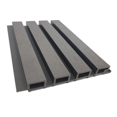 Decoratieve WPC-panelen Buitenmuurpanelen Hout Plastic Composite Coextrusie