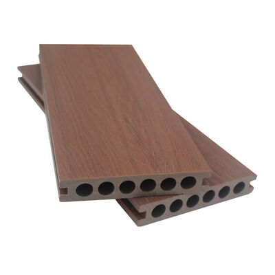 Outdoor co-extrusie WPC-vloeren afgedekte houten kunststof composiet waterdichte terrasplanken